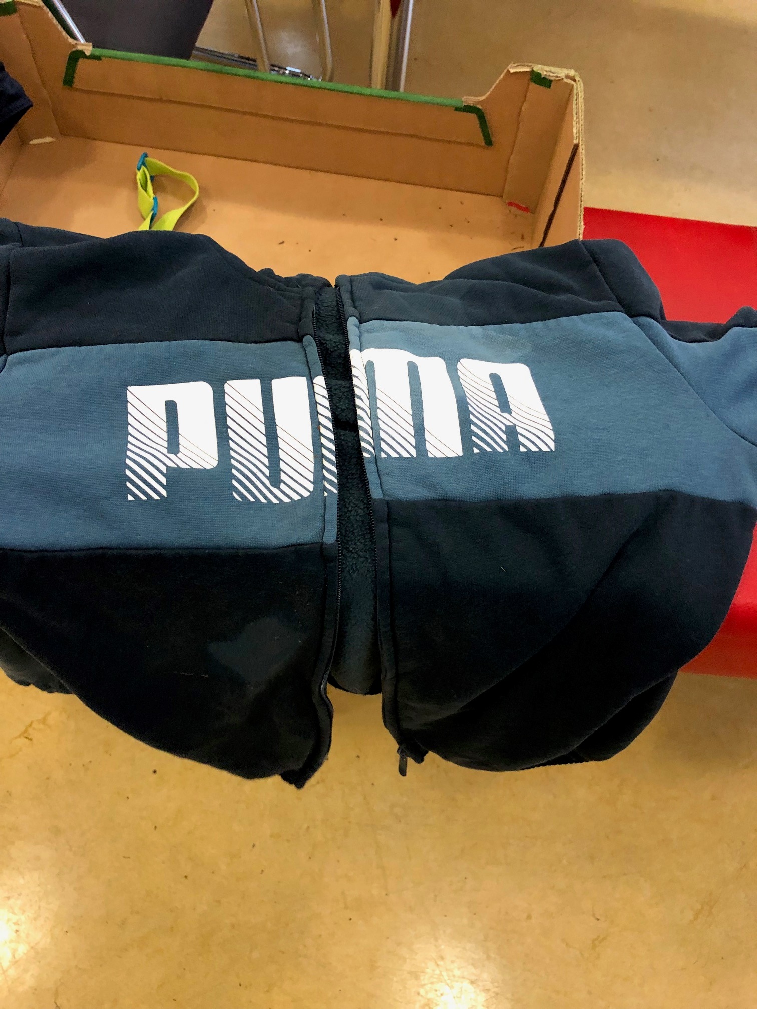 Fundsachen vom KonfiCamp 2025 Puma Jacke